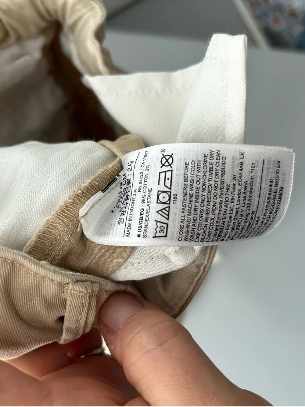 EUC GAP toddler size 2T boys White Polo Shirt with Tan Khaki Pants Cotton